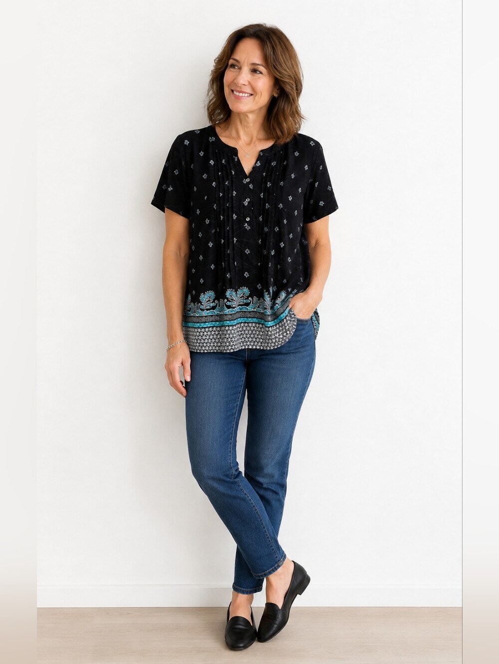 Croft & Barrow Dark Navy Print Blouse Women’s Large Short Sleeve High Low Hem - Picture 2 of 10